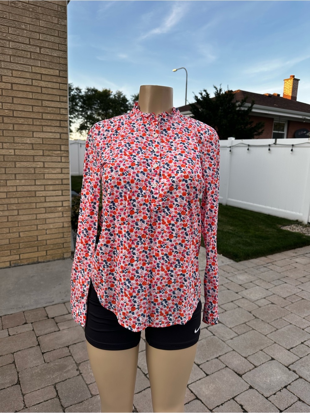 Talbots Womens Shirt Size XS Ruffle Collar Trim Half Button Top Blue Red Floral